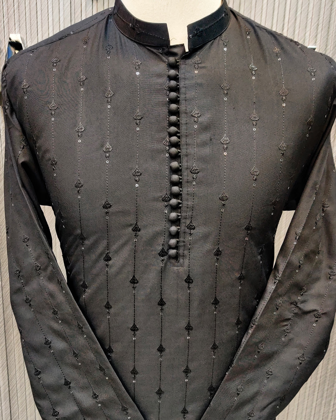 Black Textured Kurta Pajama – Premium Men’s Traditional Wear