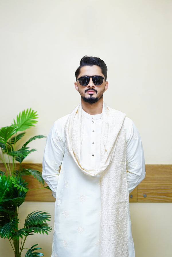 Embroidered Butie Kurta Pajama